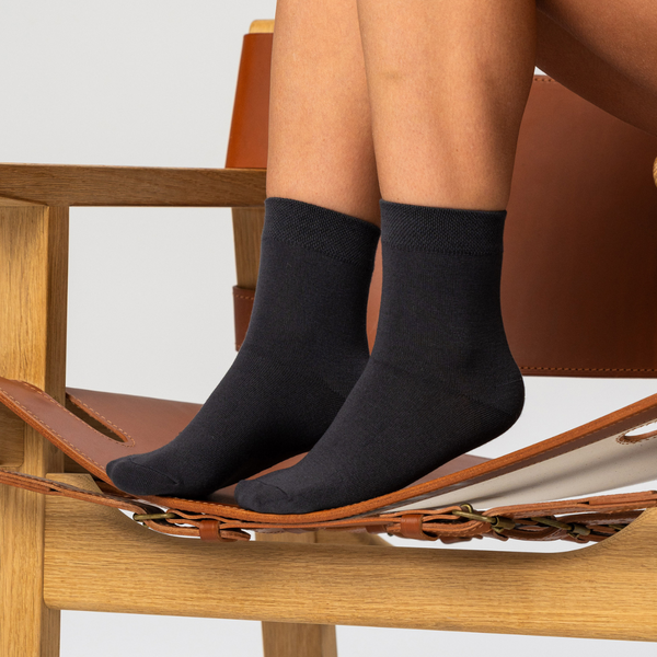 10 pairs of bamboo socks low cut black/white