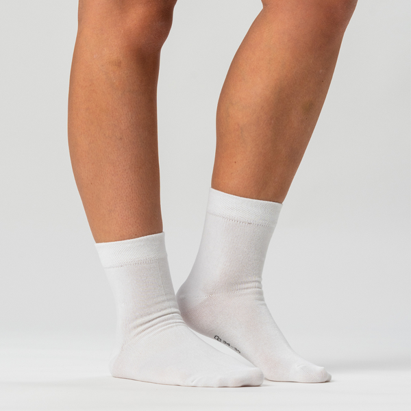 10 pairs of bamboo socks low cut black/white