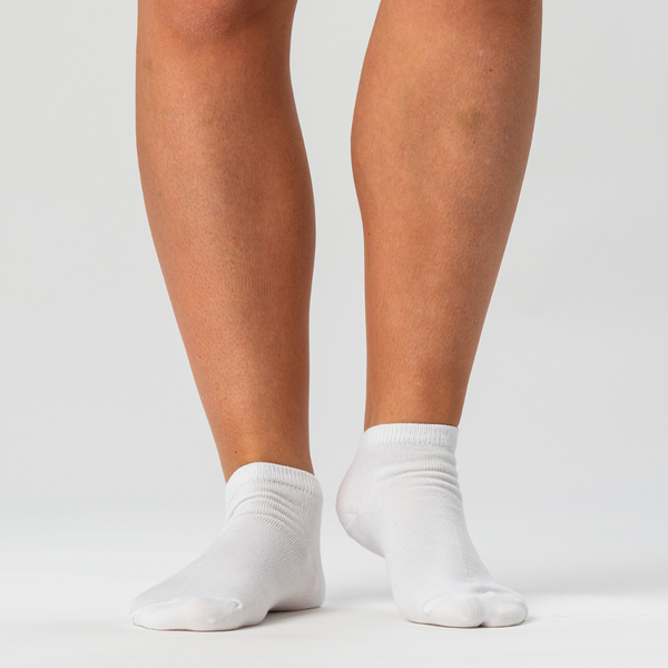 5 pairs of white bamboo ankle socks