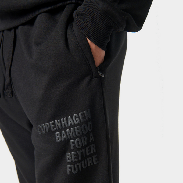 Black bamboo hoodie jogging set with logo