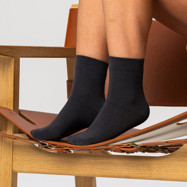 10 pairs of bamboo socks low cut black/dark grey