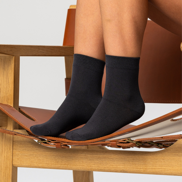 10 pairs of bamboo socks low cut black