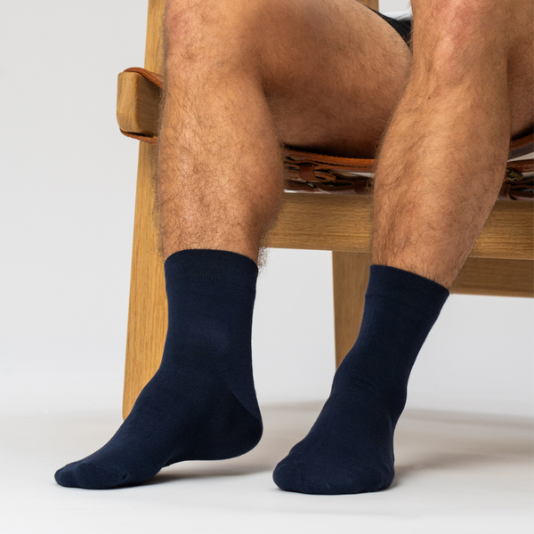 5 pairs of navy bamboo socks (Low cut)